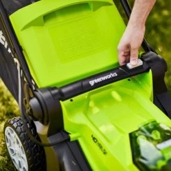 Greenworks Akku-Rasenmäher G40LM41K4 KIT 40V 23 Greenworks Akku-Rasenmäher G40LM41K4 KIT 40V -Garten Profi Verkauf 6952909025865 2705 A 04