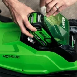 Greenworks Akku-Rasenmäher G40LM41K4 KIT 40V 25 Greenworks Akku-Rasenmäher G40LM41K4 KIT 40V -Garten Profi Verkauf 6952909025865 2705 A 12