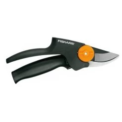 Fiskars Bypass-Gartenschere PowerGearTM Mit Rollgriff20 Cm